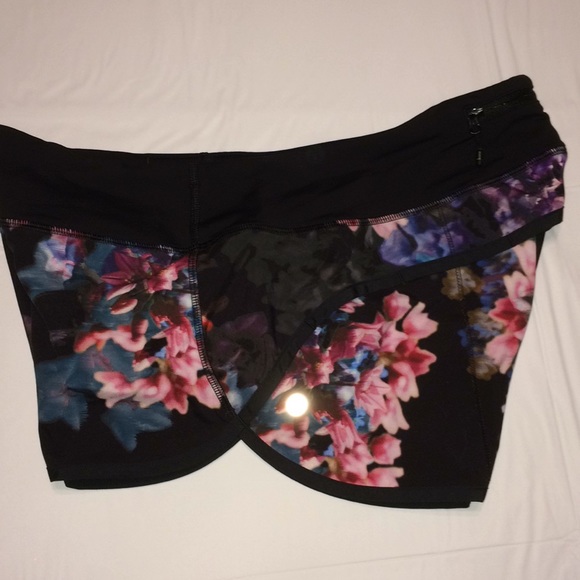 LULULEMON Speed Short: Spring Has Sprung